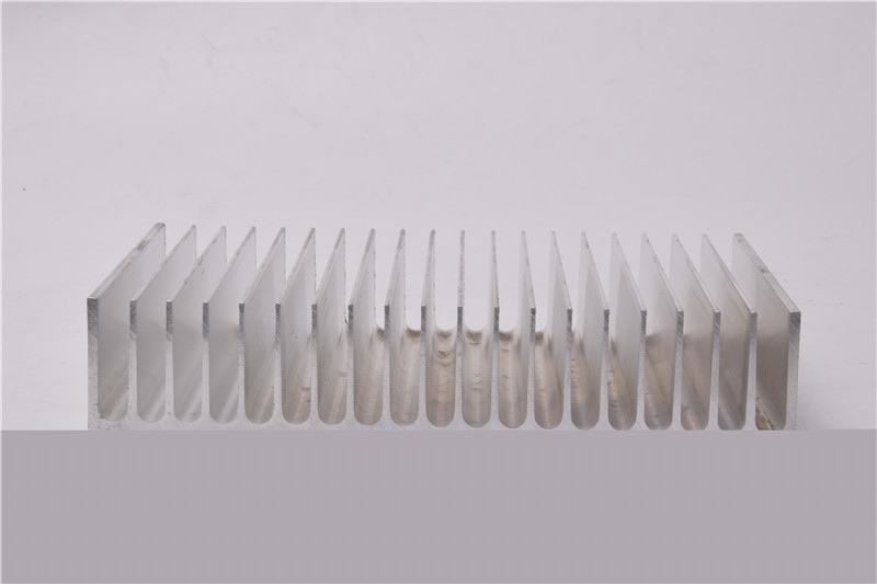 電子散熱器的排熱構件怎么各自解決？